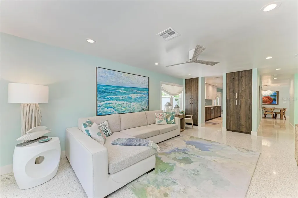 580 Linley Street Longboat Key FL 34228