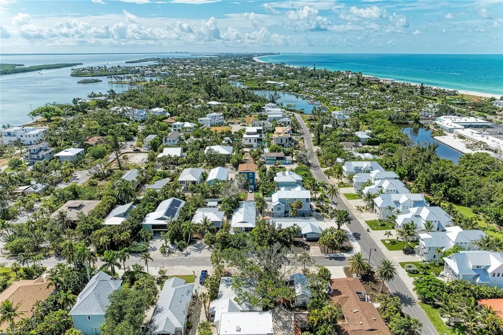 580 Linley Street Longboat Key FL 34228