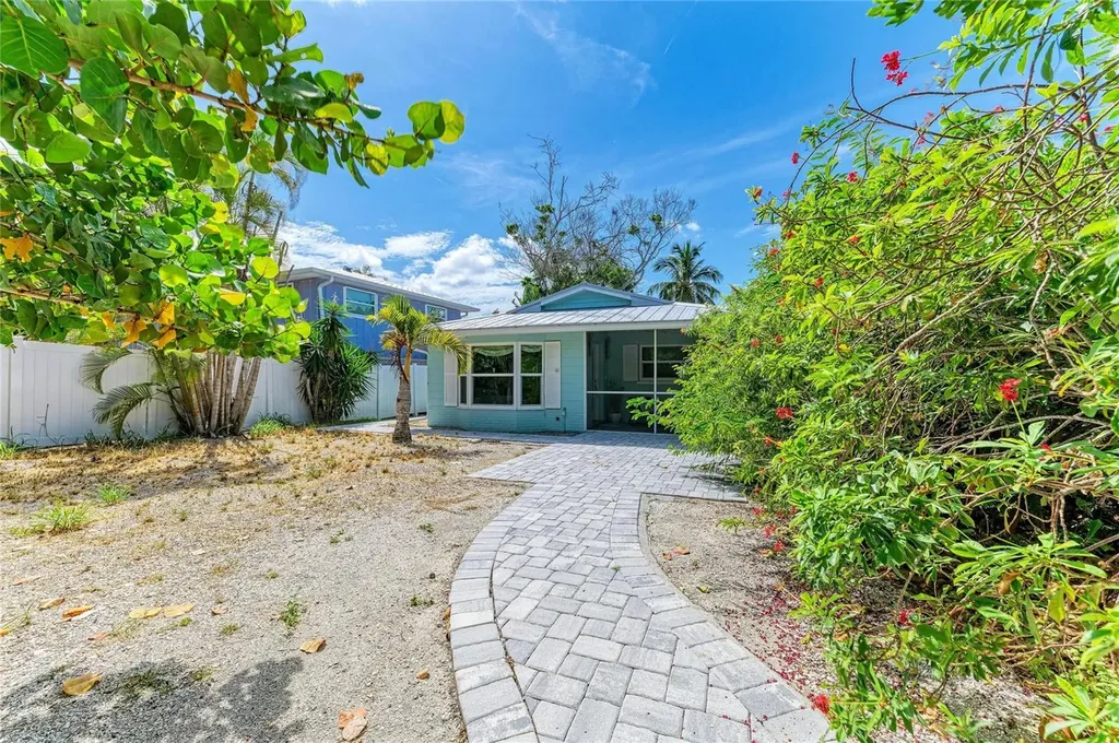 580 Linley Street Longboat Key FL 34228