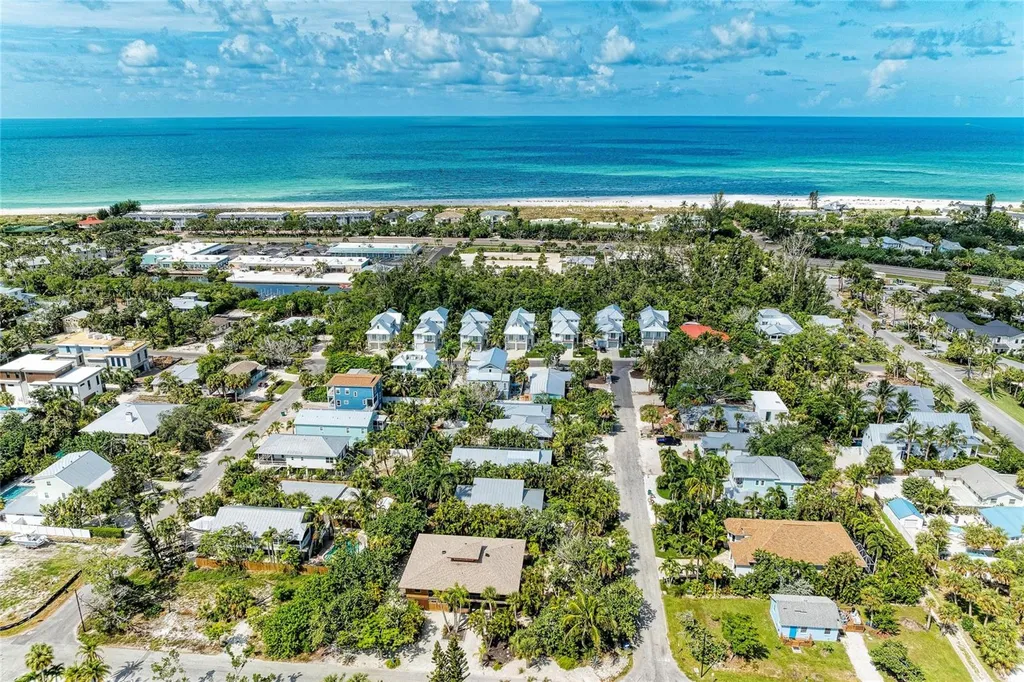 580 Linley Street Longboat Key FL 34228