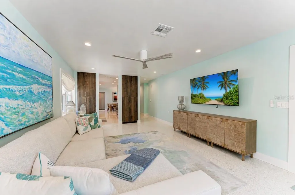 580 Linley Street Longboat Key FL 34228