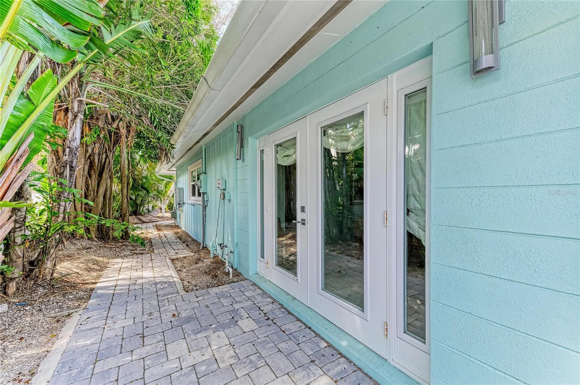580 Linley Street Longboat Key FL 34228