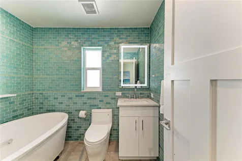 580 Linley Street Longboat Key FL 34228