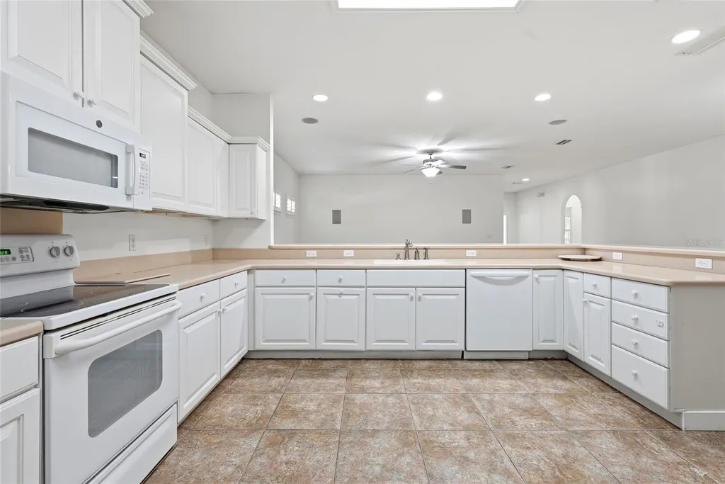 8693 SW 76th Place Gainesville FL 32608