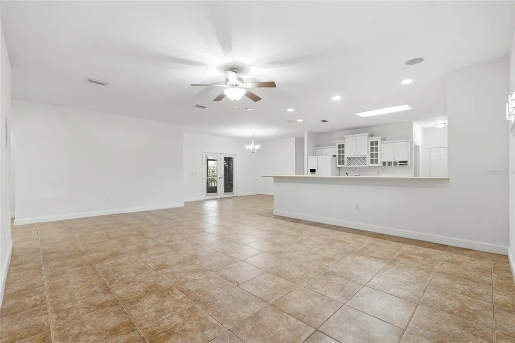 8693 SW 76th Place Gainesville FL 32608