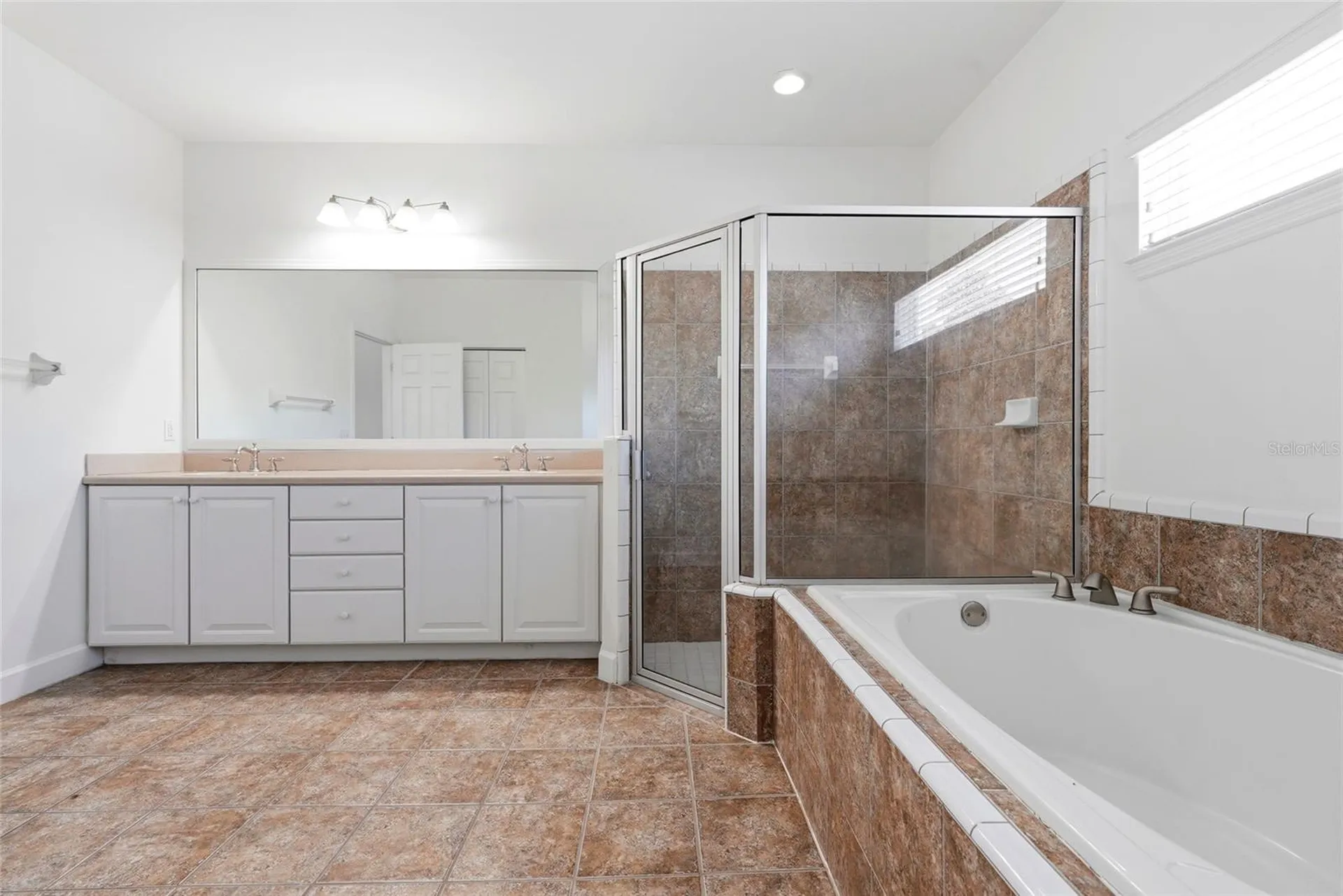 8693 SW 76th Place Gainesville FL 32608