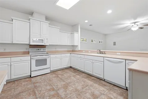 8693 SW 76th Place Gainesville FL 32608