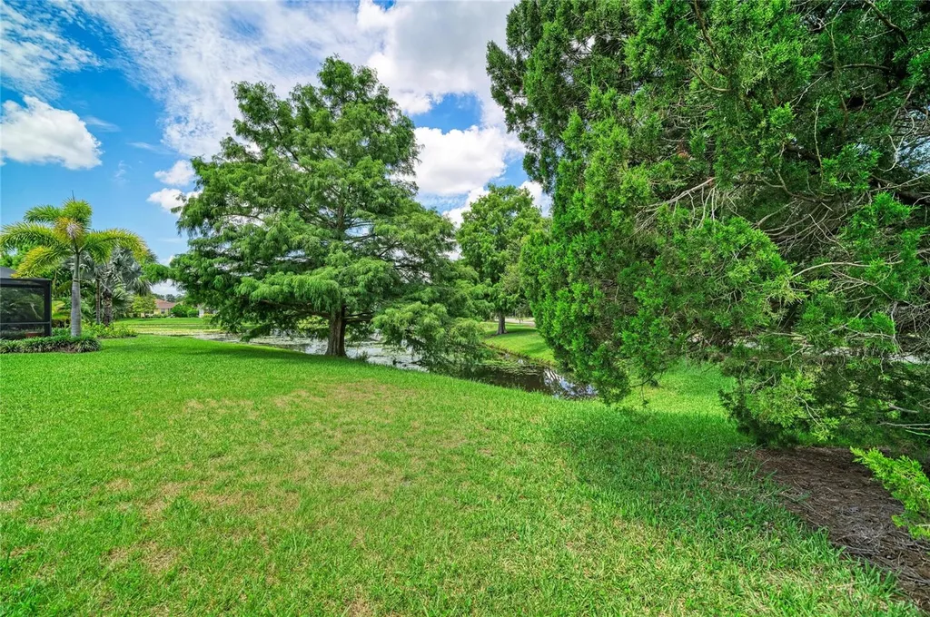 6308 Robin Cove Bradenton FL 34202