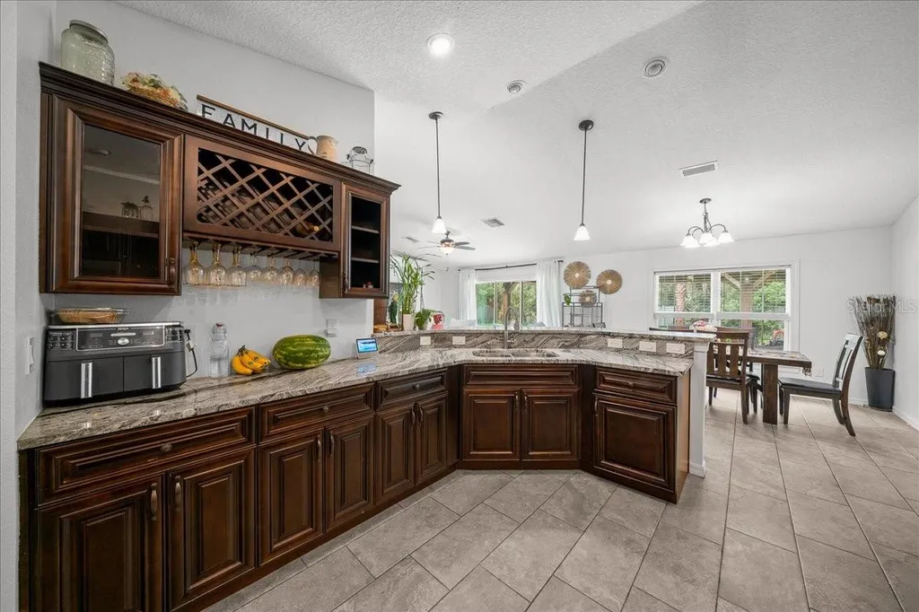 60 Owens Street Umatilla FL 32784