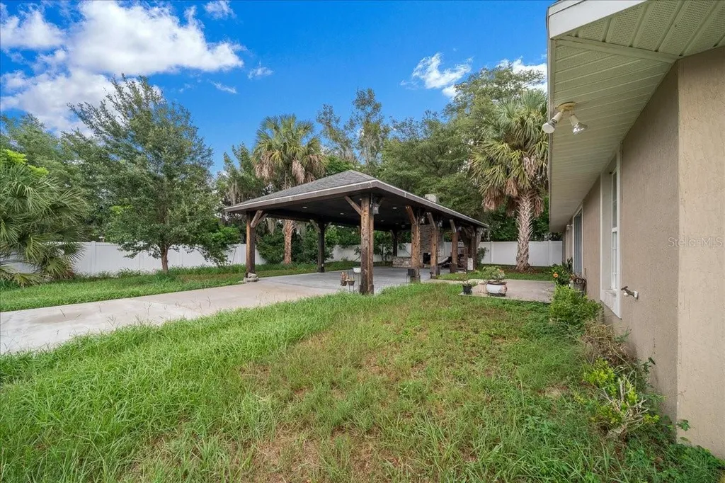 60 Owens Street Umatilla FL 32784