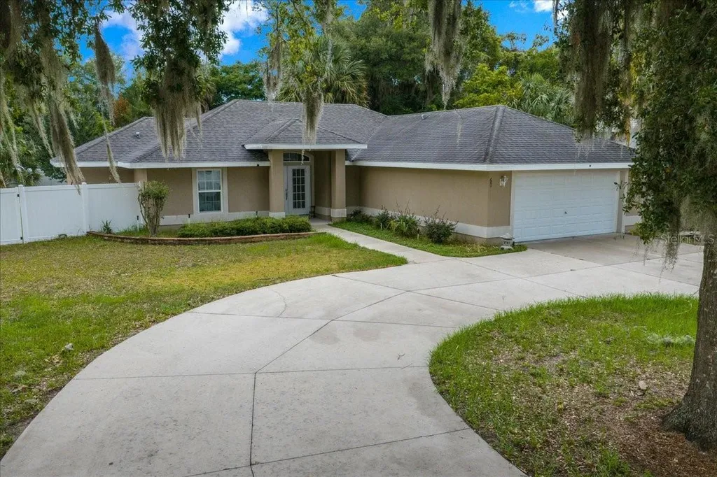 60 Owens Street Umatilla FL 32784