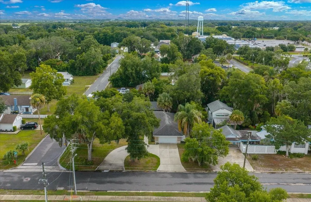 60 Owens Street Umatilla FL 32784