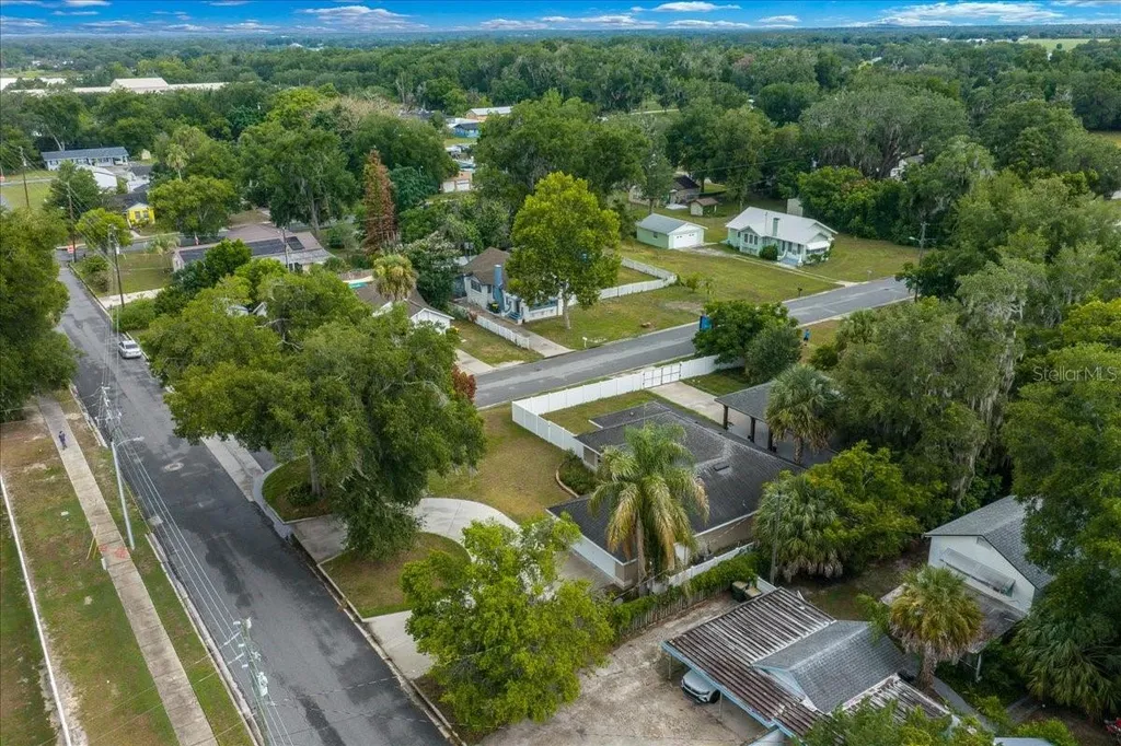 60 Owens Street Umatilla FL 32784