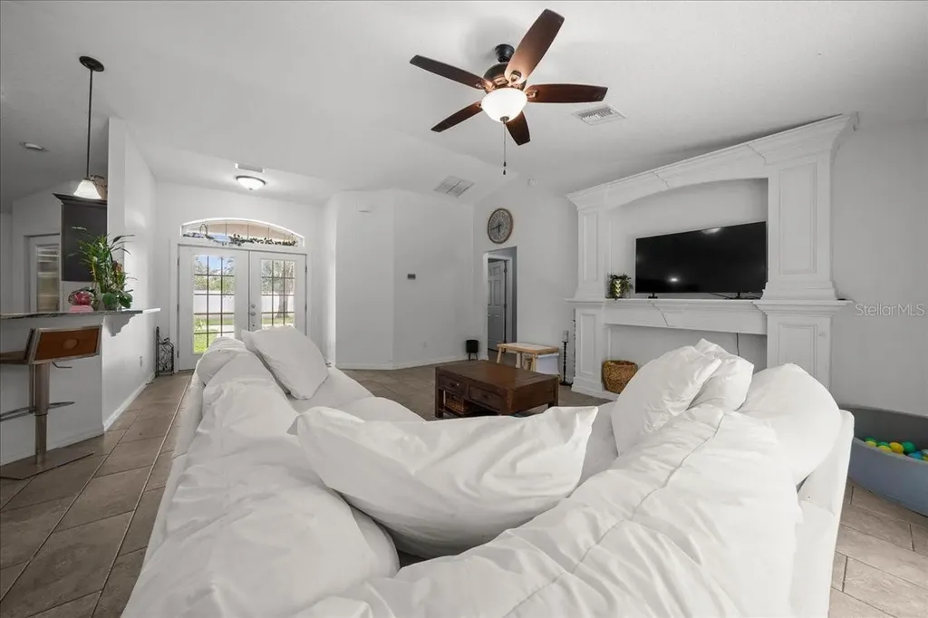60 Owens Street Umatilla FL 32784