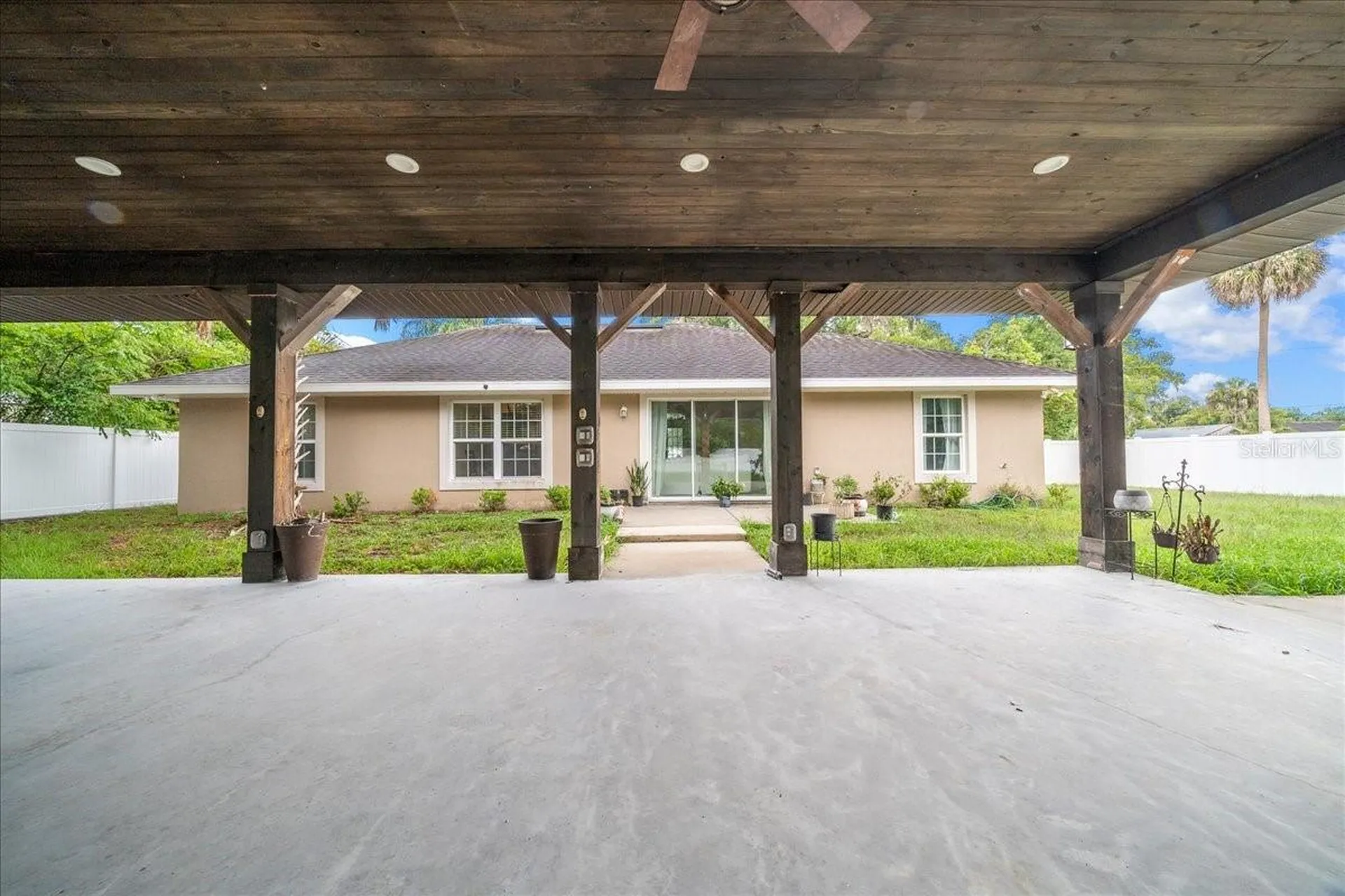60 Owens Street Umatilla FL 32784
