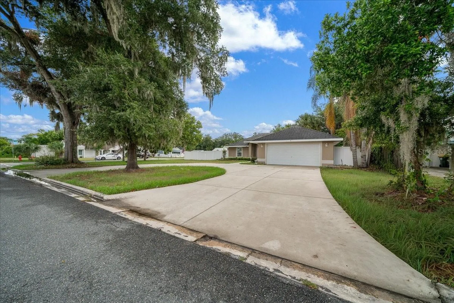 60 Owens Street Umatilla FL 32784