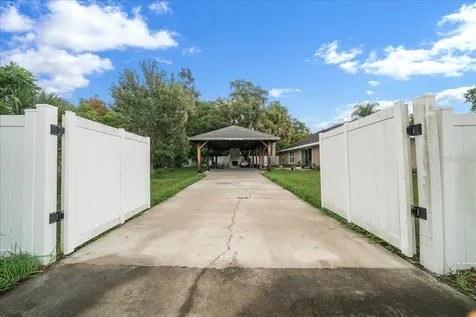 60 Owens Street Umatilla FL 32784