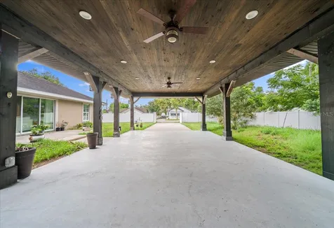 60 Owens Street Umatilla FL 32784