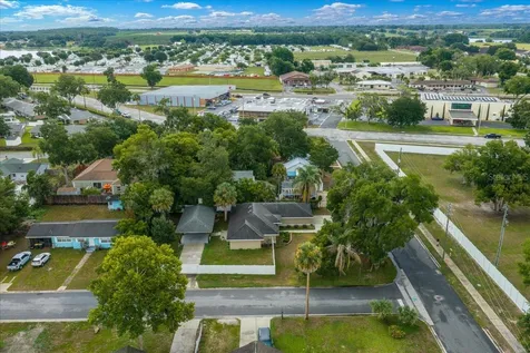 60 Owens Street Umatilla FL 32784