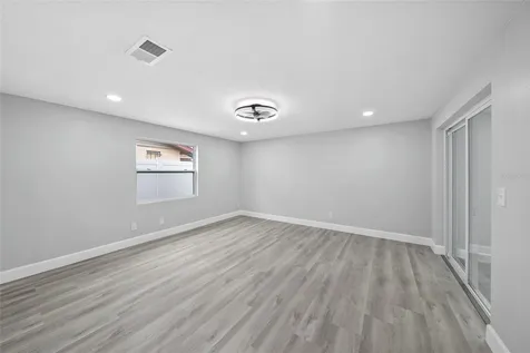 7901 Timberlane West Drive Tampa FL 33615