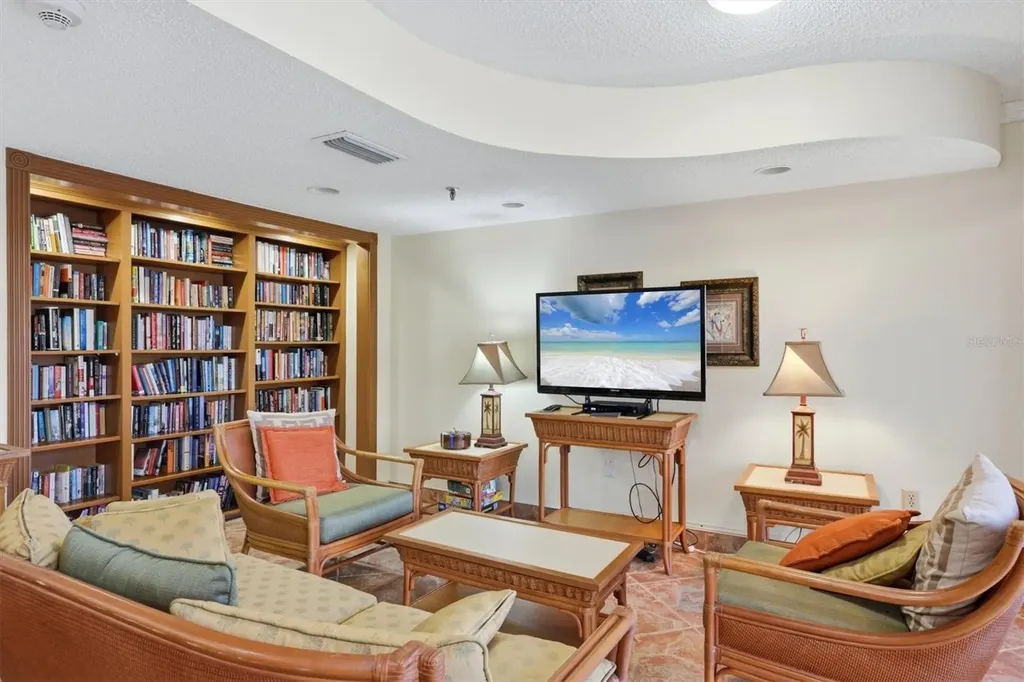 1001 Benjamin Franklin Drive Sarasota FL 34236