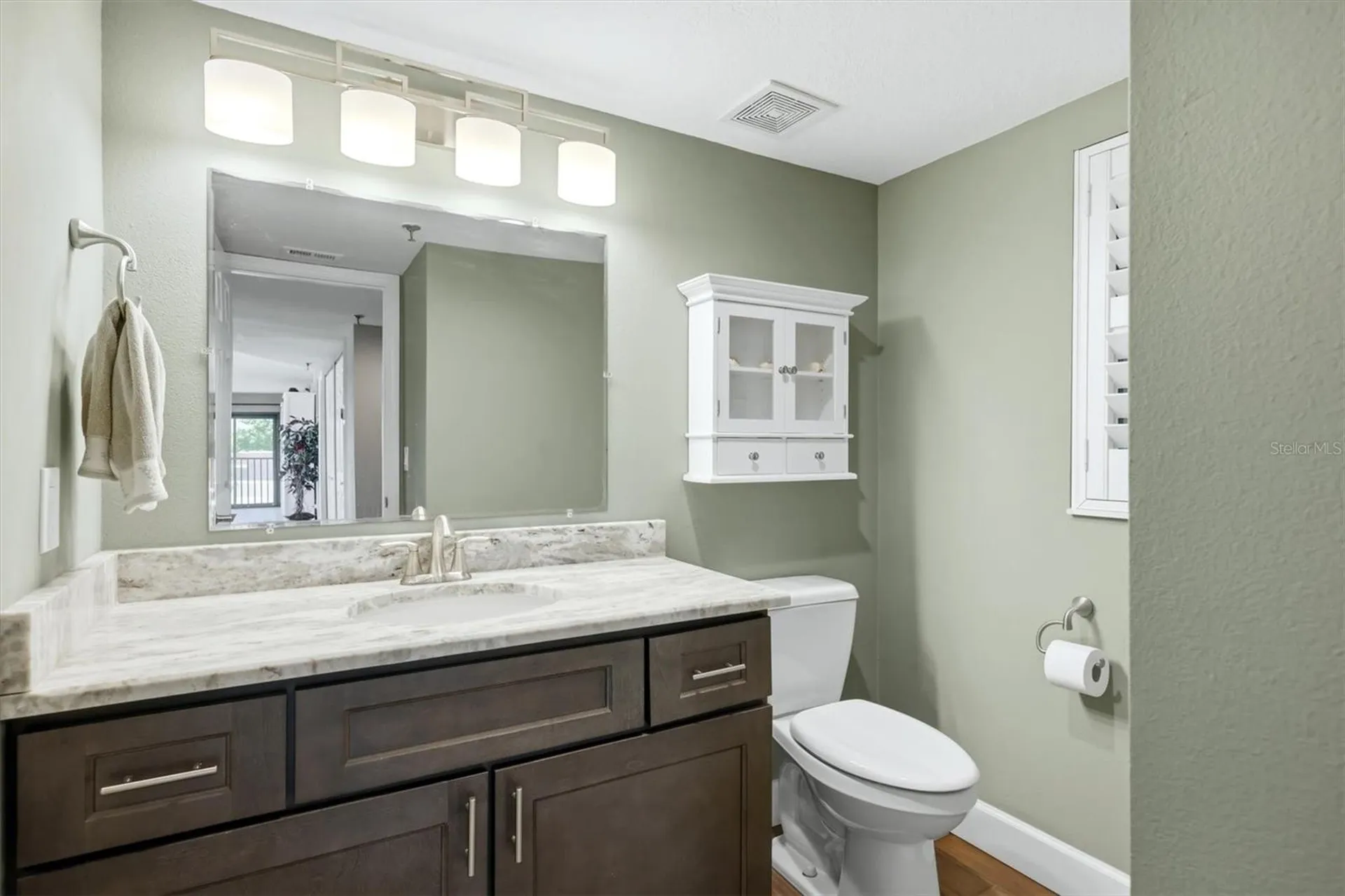 1001 Benjamin Franklin Drive Sarasota FL 34236