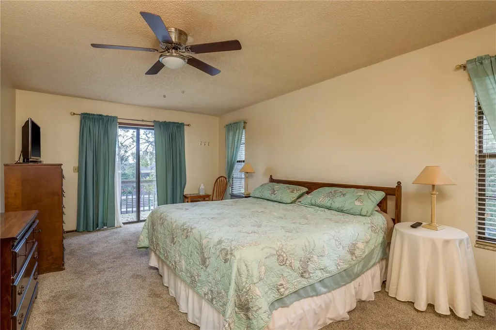 1462 Lakeview Drive Tarpon Springs FL 34689