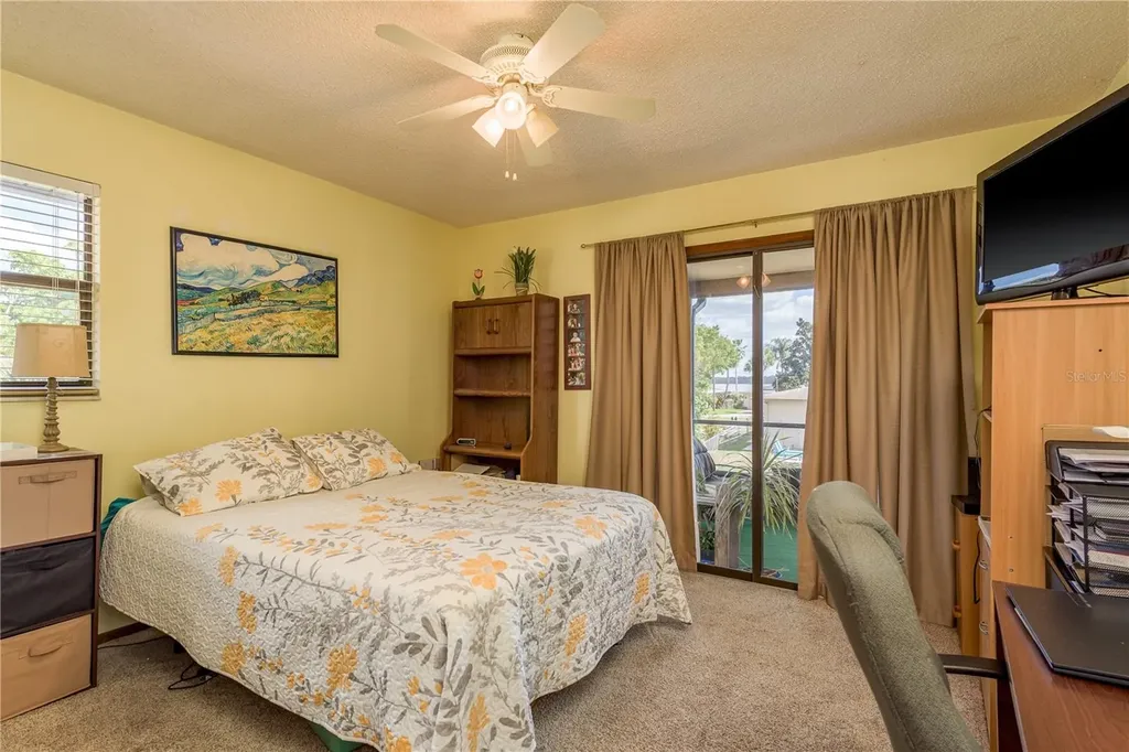 1462 Lakeview Drive Tarpon Springs FL 34689