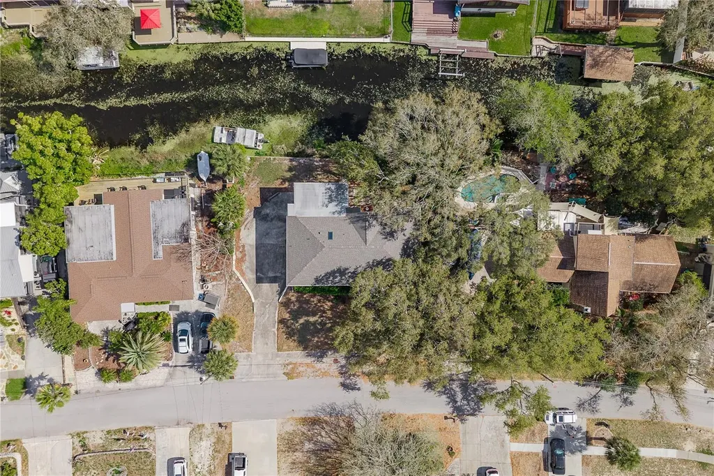 1462 Lakeview Drive Tarpon Springs FL 34689