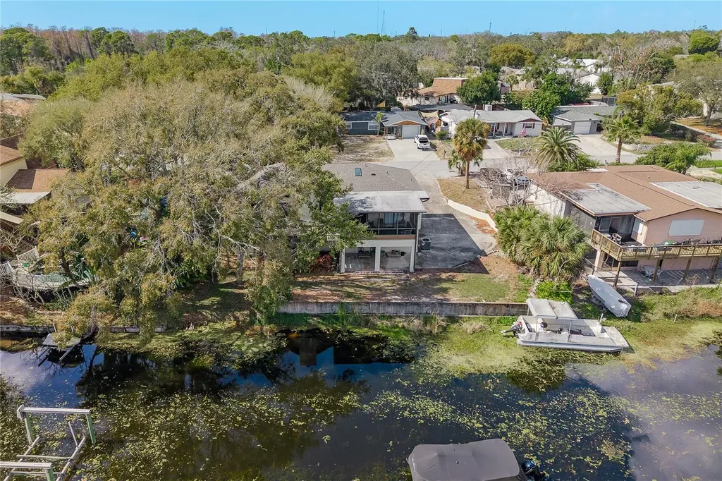 1462 Lakeview Drive Tarpon Springs FL 34689