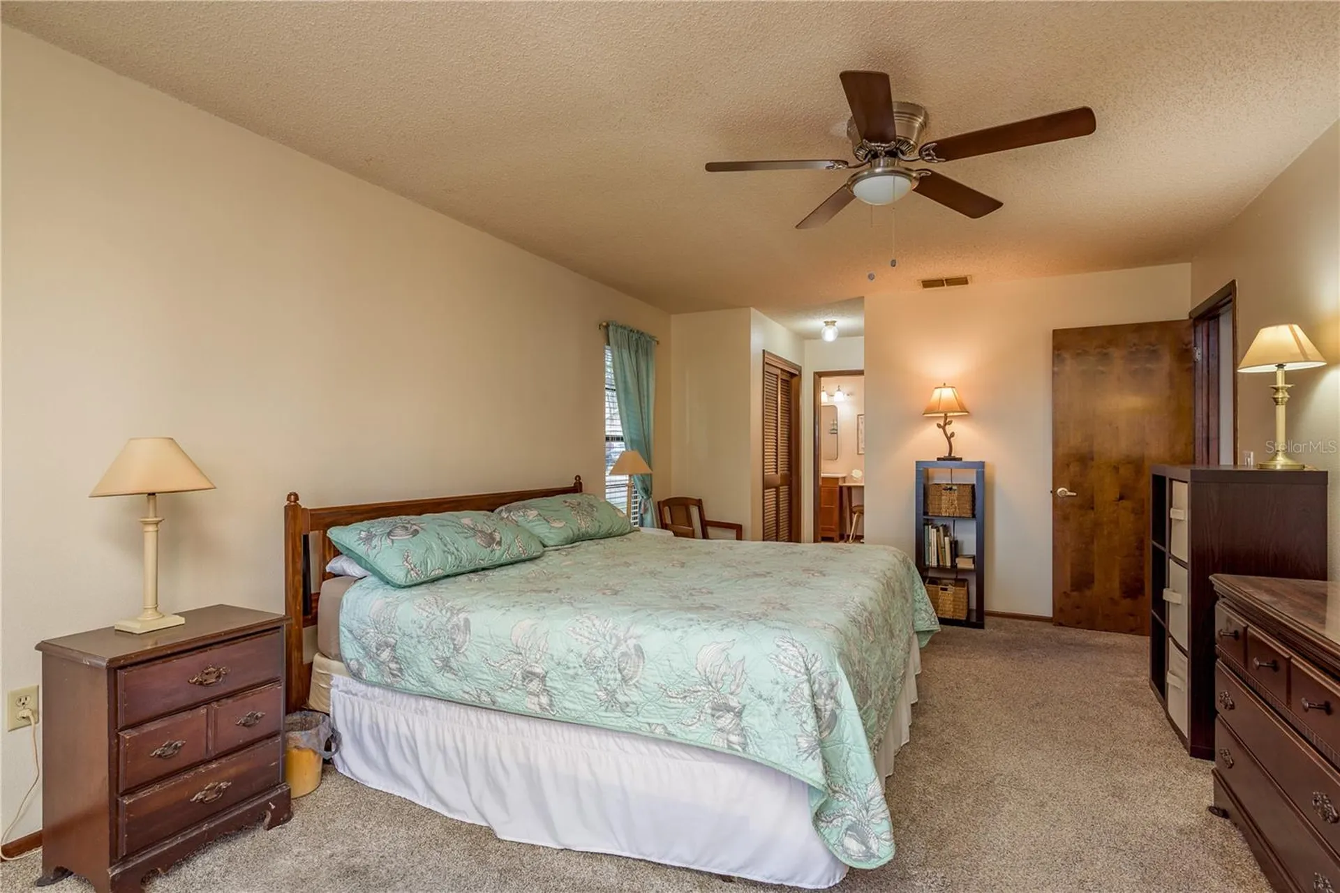 1462 Lakeview Drive Tarpon Springs FL 34689