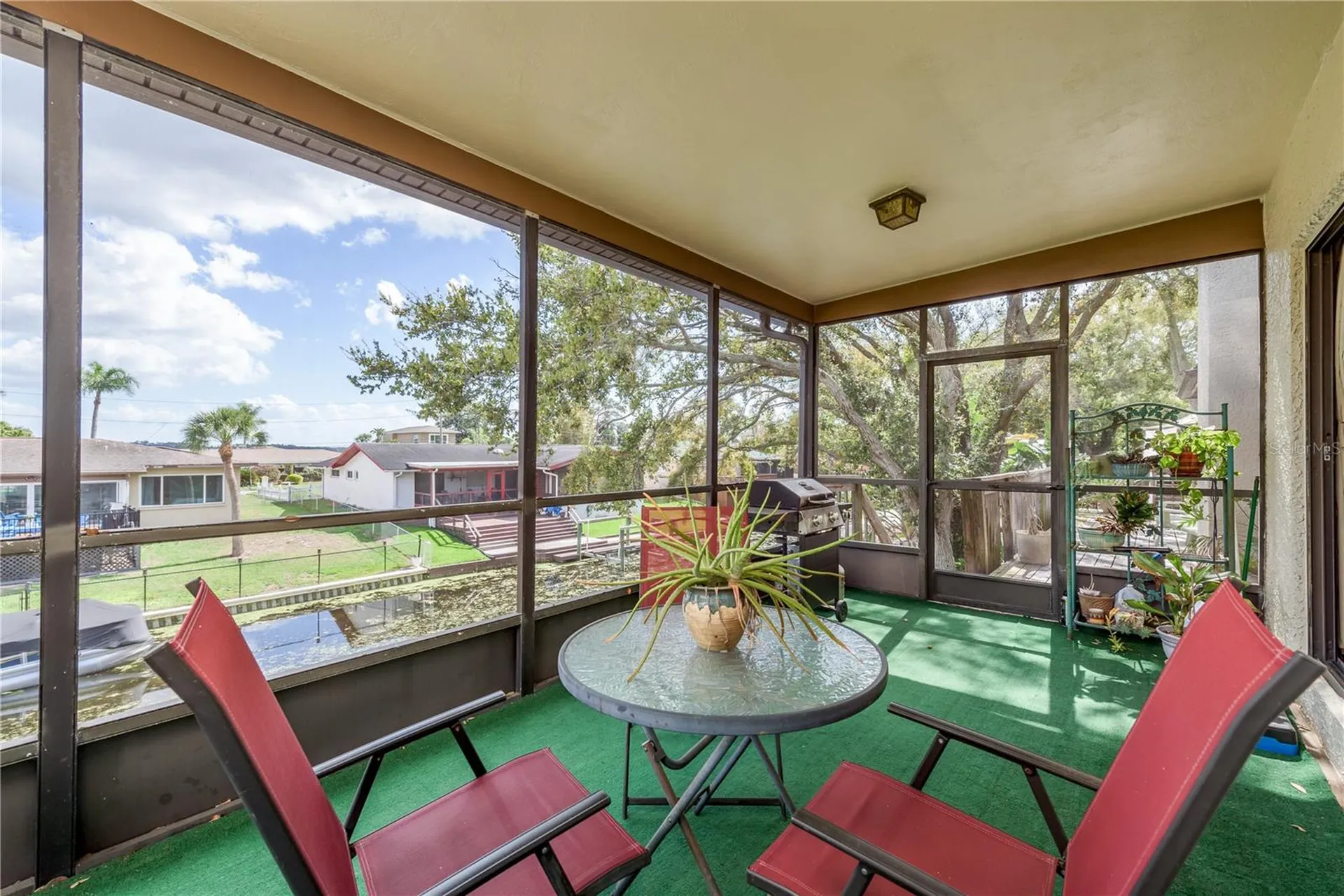 1462 Lakeview Drive Tarpon Springs FL 34689