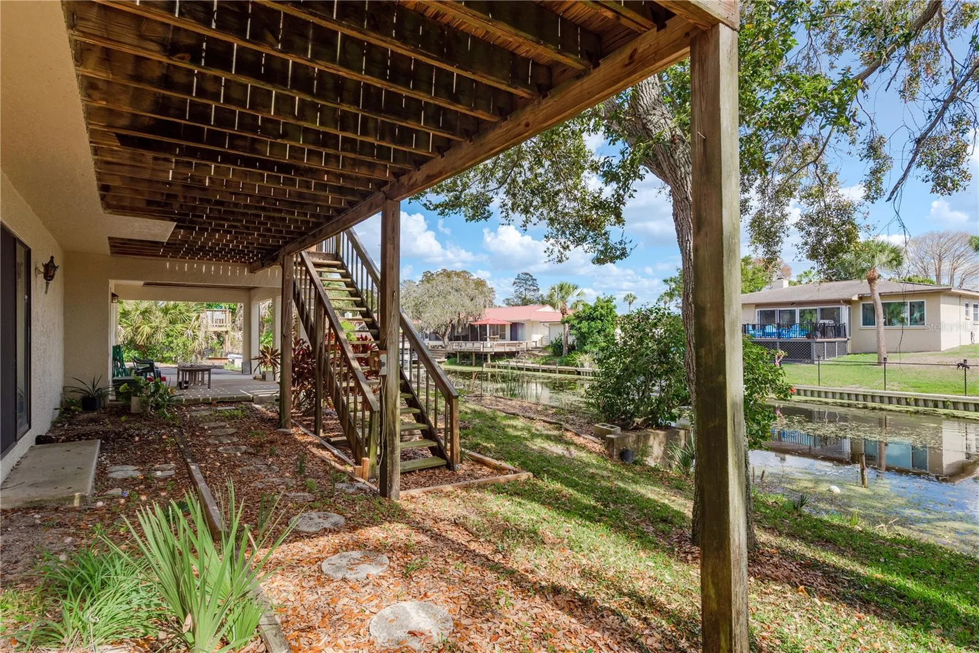 1462 Lakeview Drive Tarpon Springs FL 34689