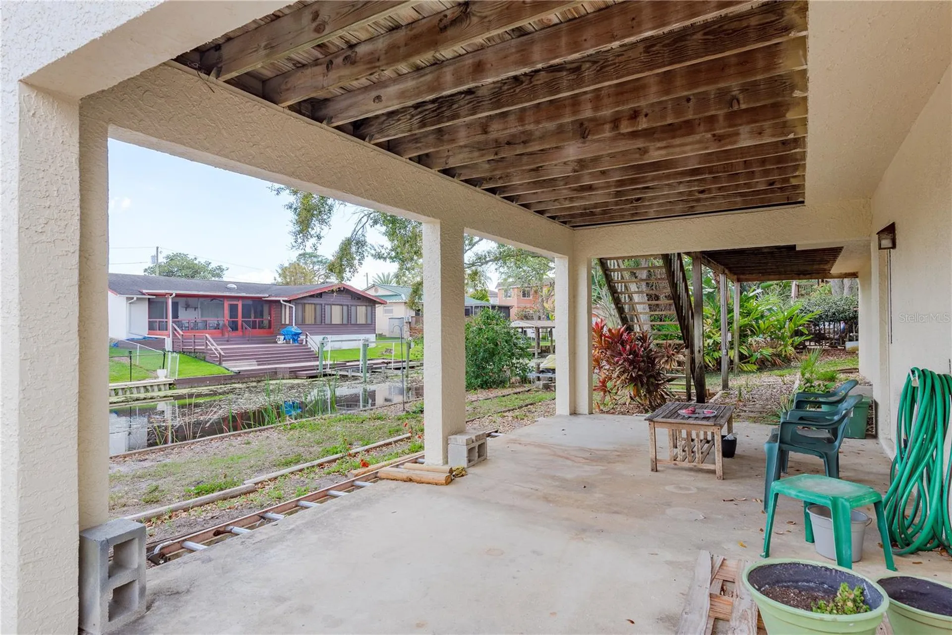 1462 Lakeview Drive Tarpon Springs FL 34689