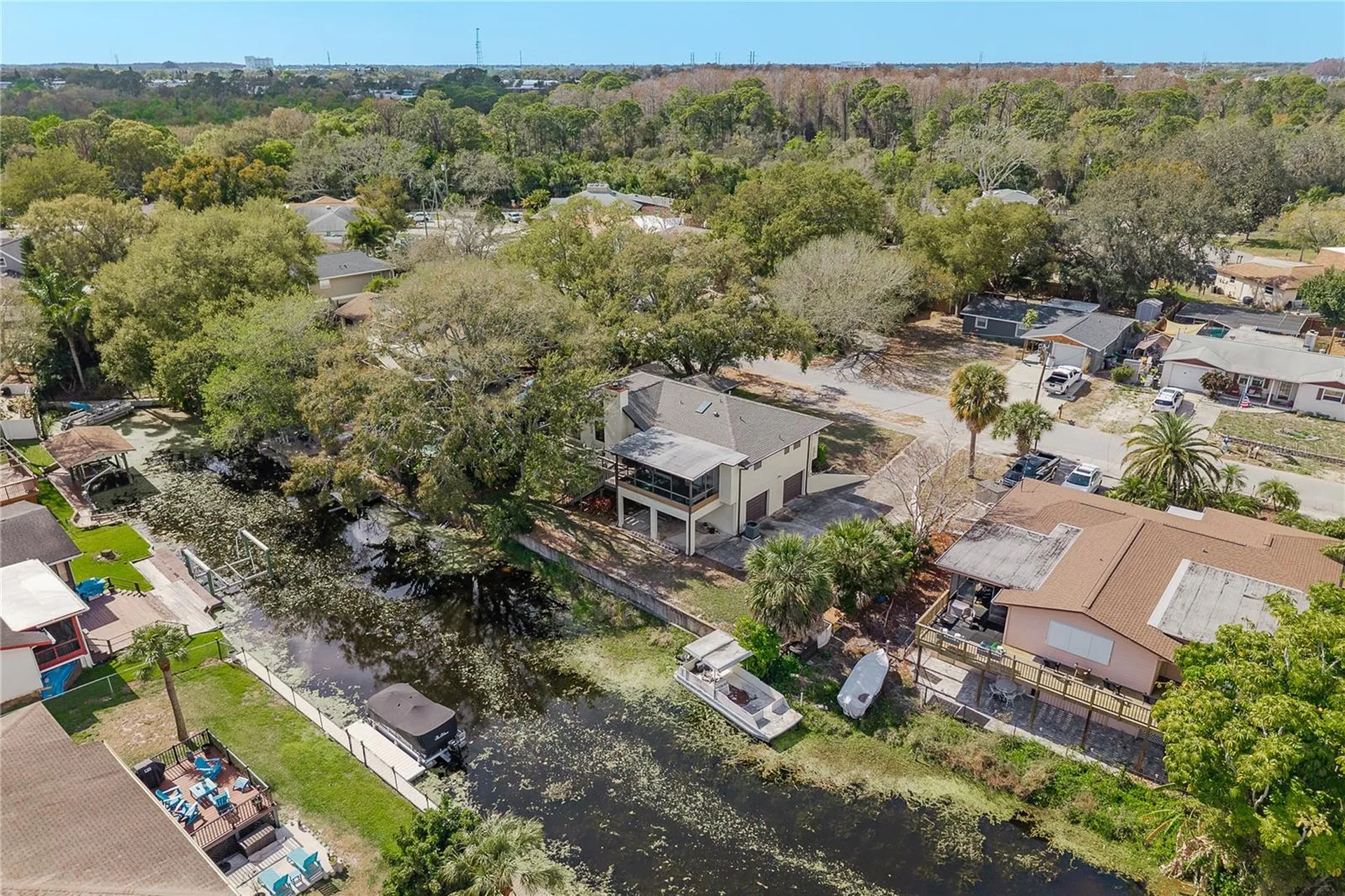 1462 Lakeview Drive Tarpon Springs FL 34689