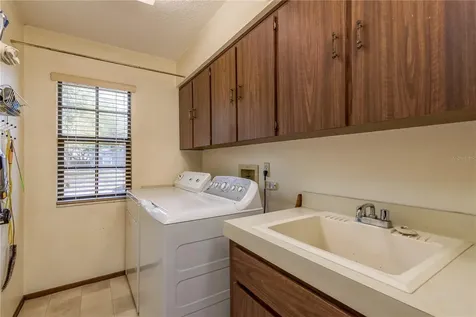 1462 Lakeview Drive Tarpon Springs FL 34689