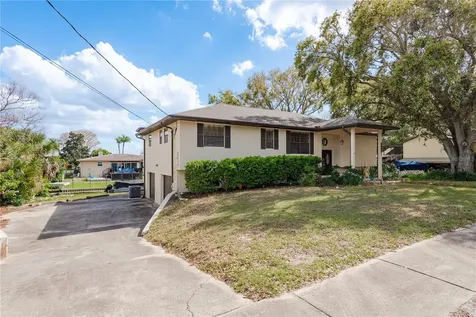 1462 Lakeview Drive Tarpon Springs FL 34689
