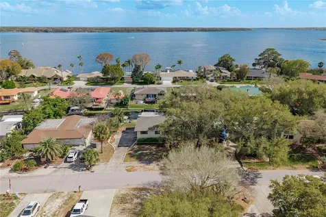 1462 Lakeview Drive Tarpon Springs FL 34689