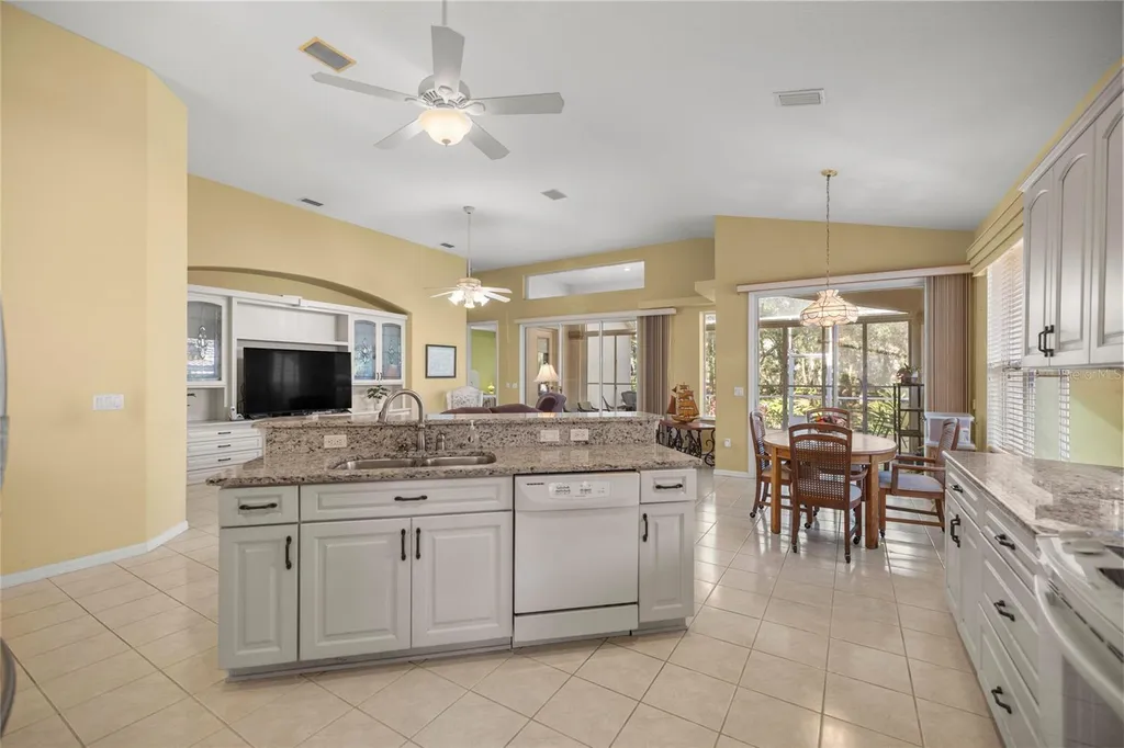 389 W Doerr Path Hernando FL 34442