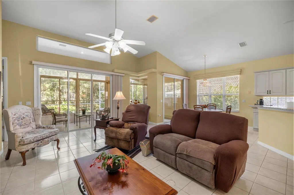 389 W Doerr Path Hernando FL 34442
