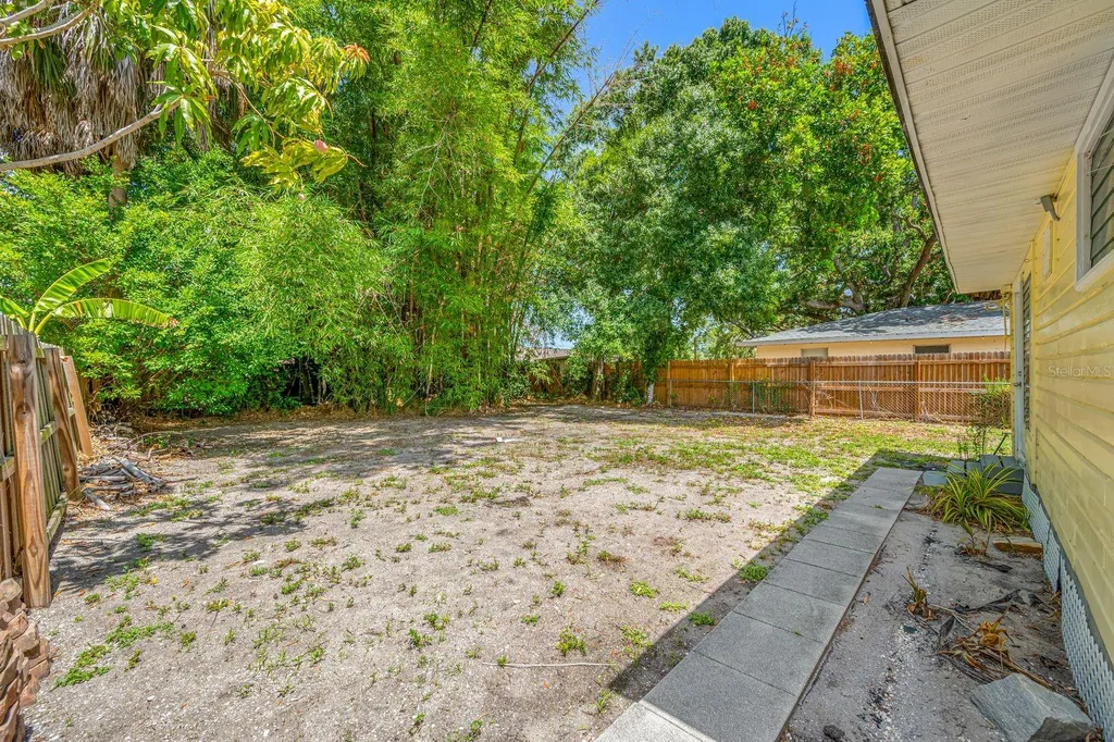 907 18th Avenue W Palmetto FL 34221