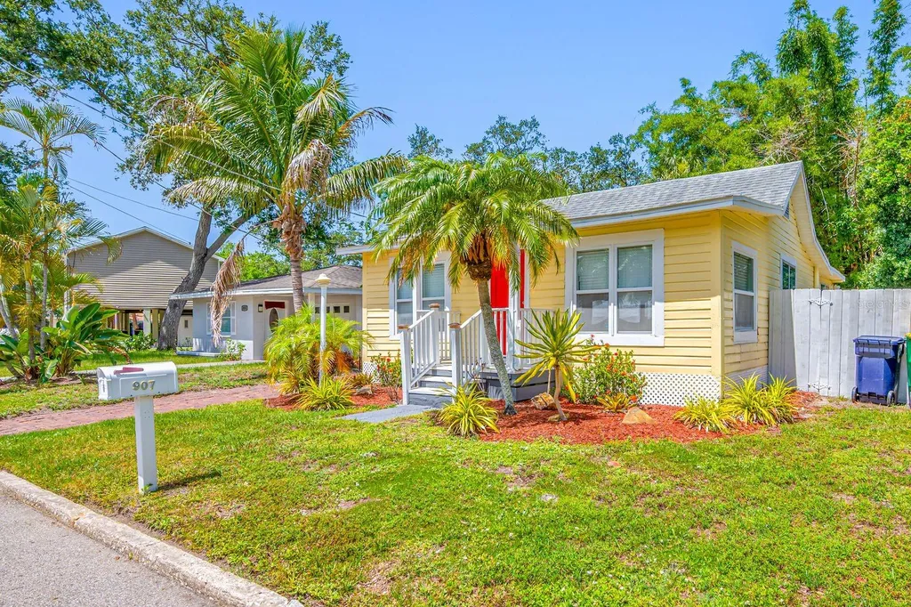 907 18th Avenue W Palmetto FL 34221