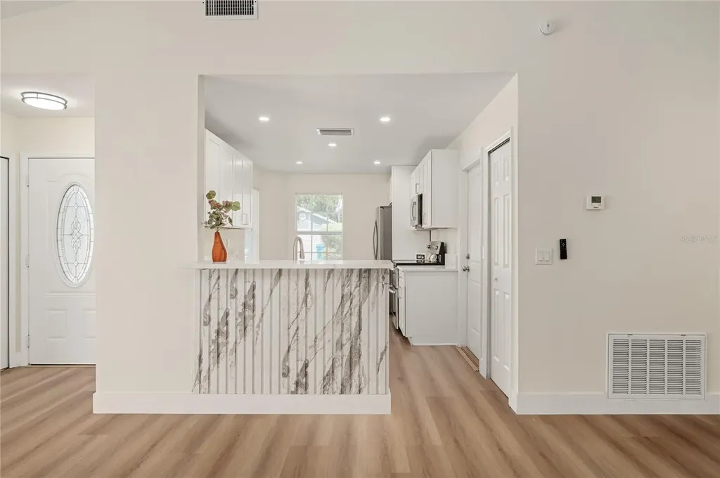 2011 Plainfield Drive Orlando FL 32812