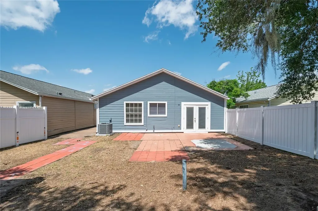 2011 Plainfield Drive Orlando FL 32812