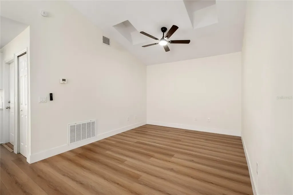 2011 Plainfield Drive Orlando FL 32812