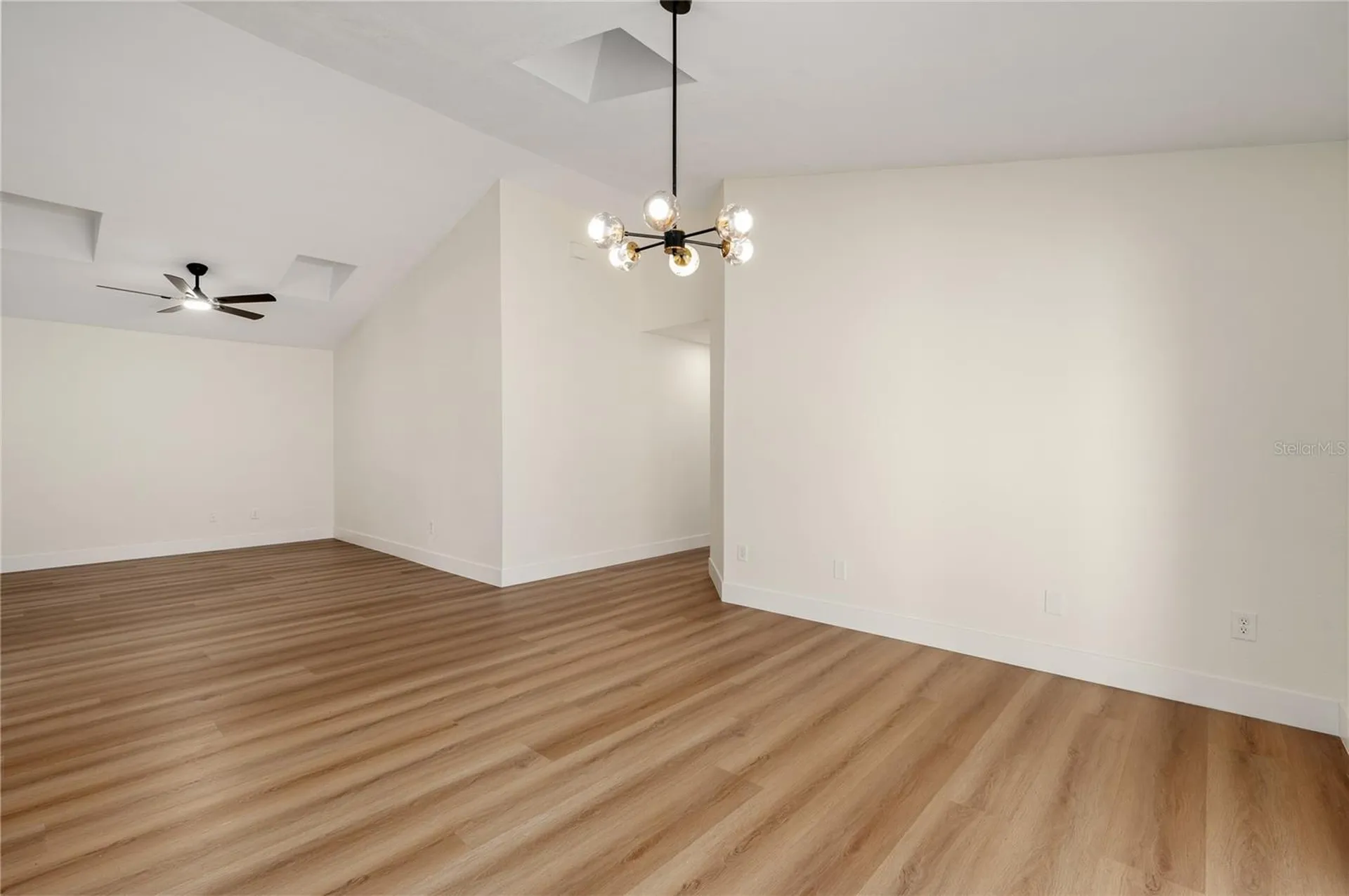 2011 Plainfield Drive Orlando FL 32812