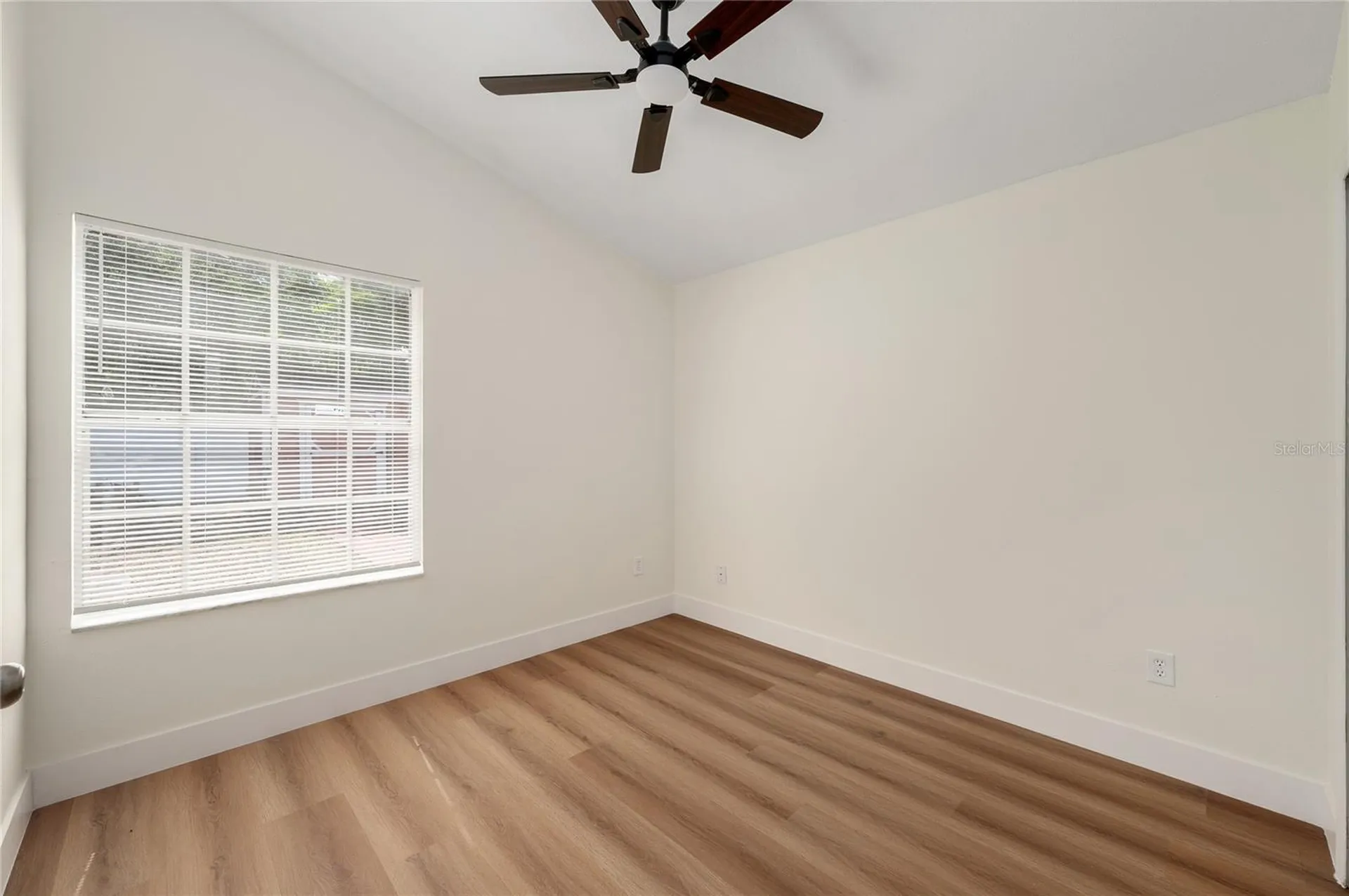 2011 Plainfield Drive Orlando FL 32812