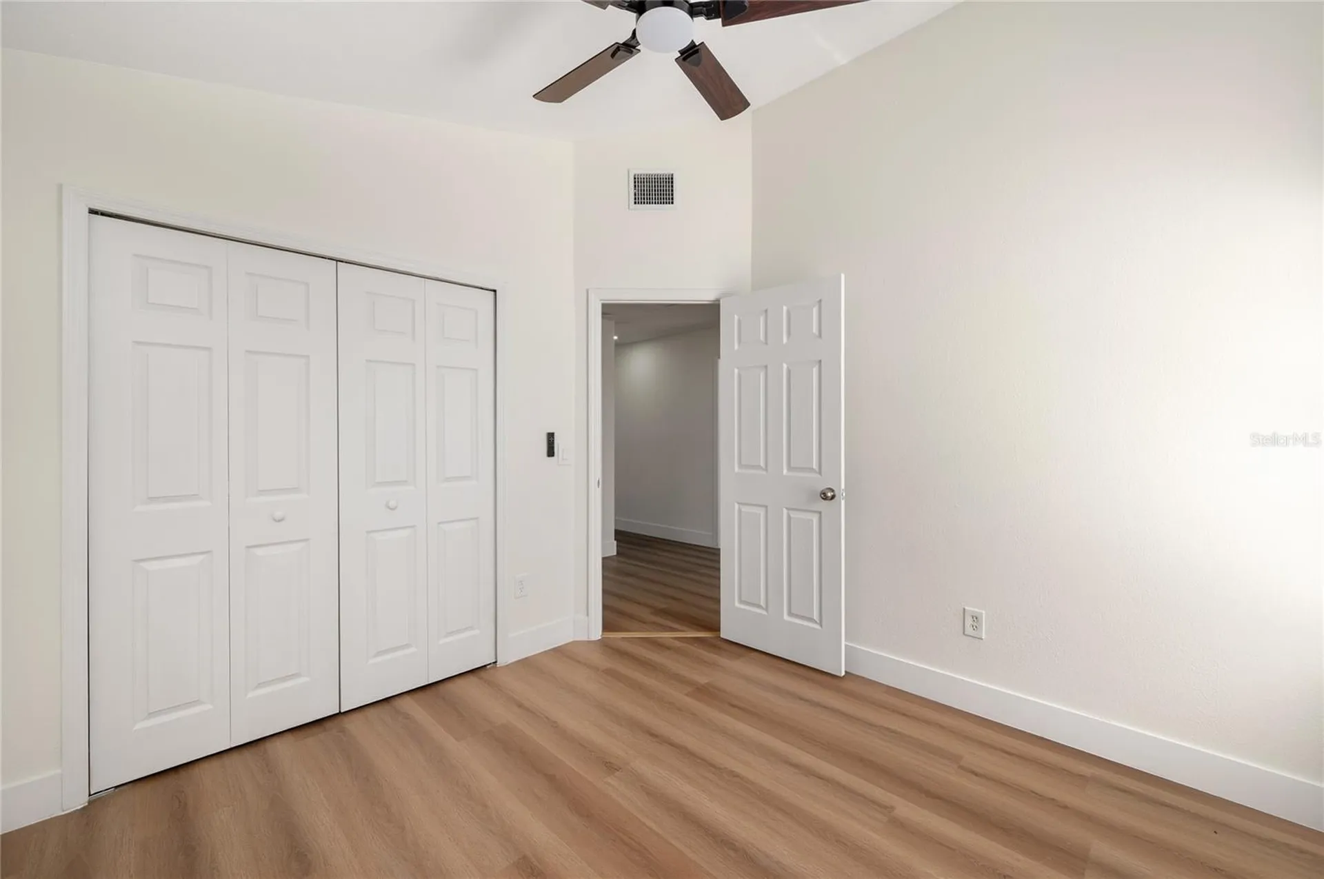 2011 Plainfield Drive Orlando FL 32812