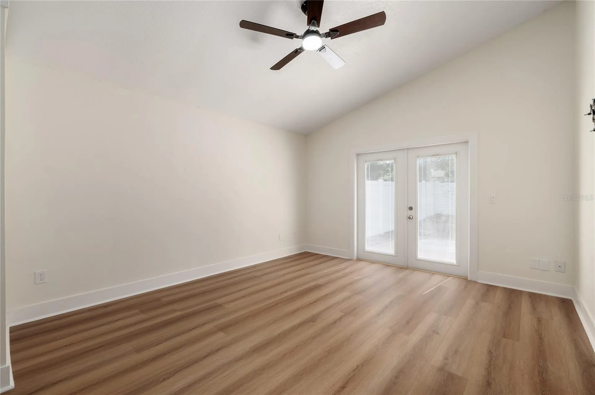 2011 Plainfield Drive Orlando FL 32812