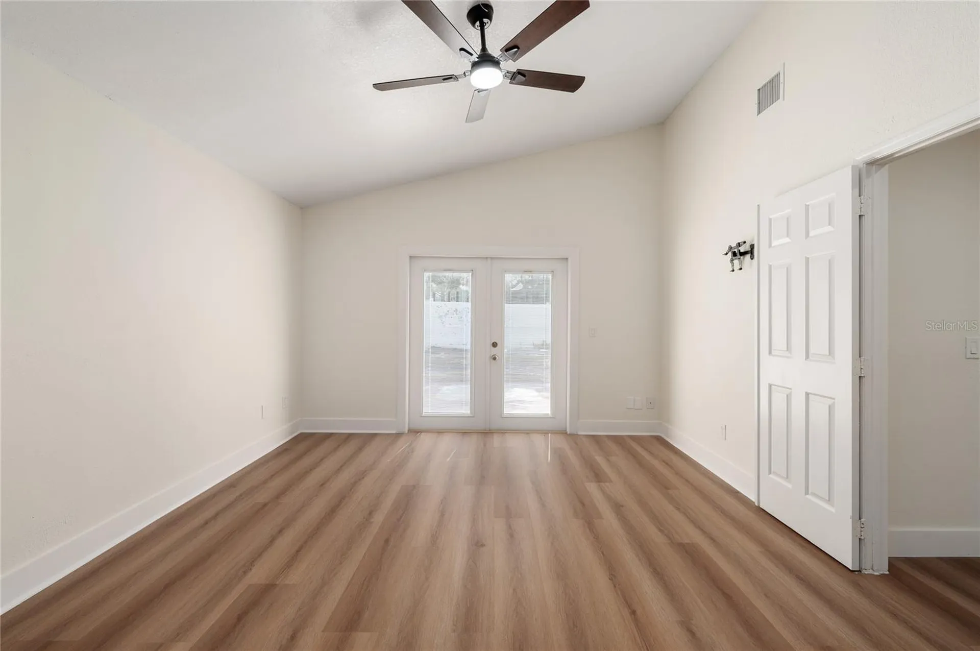 2011 Plainfield Drive Orlando FL 32812